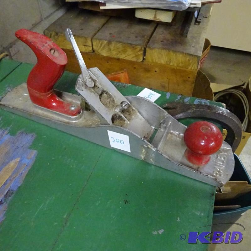 lot 300 image: Bailey Hand Plane and Crow Bar...