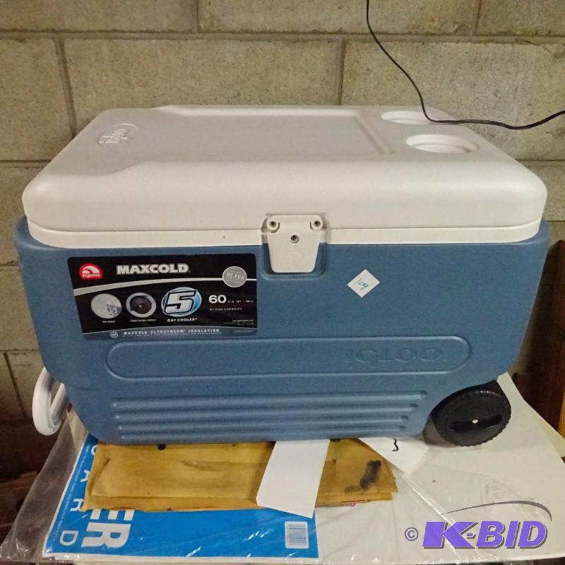 lot 309 image: Max Cold60 qt Cooler on Wheels...