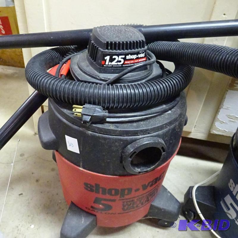 lot 323 image: Shopvac 5 gal 1.25 hp...