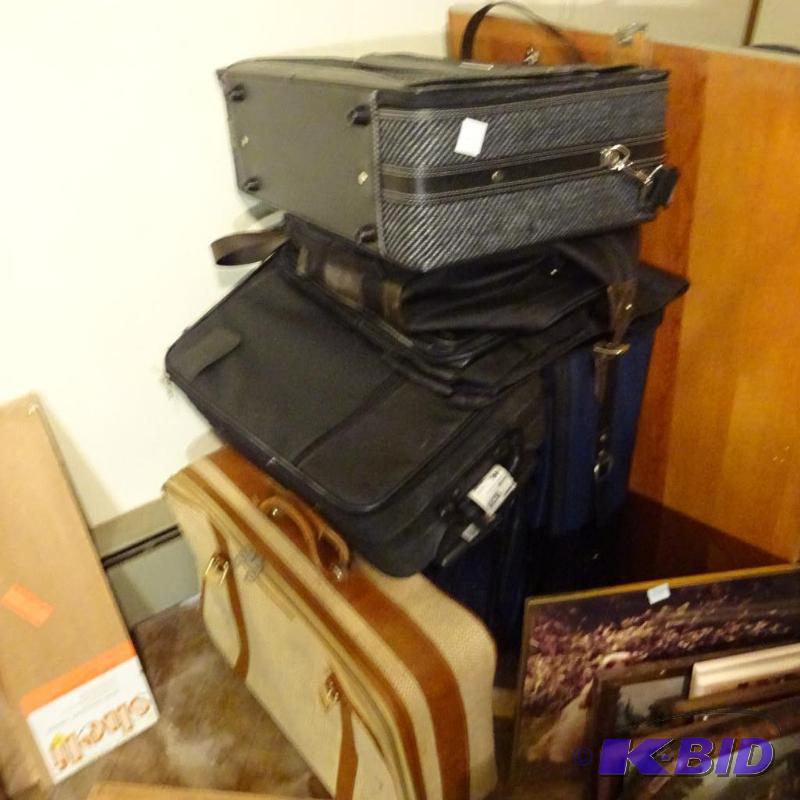 lot 331 image: Pile of Misc Suit Cases...