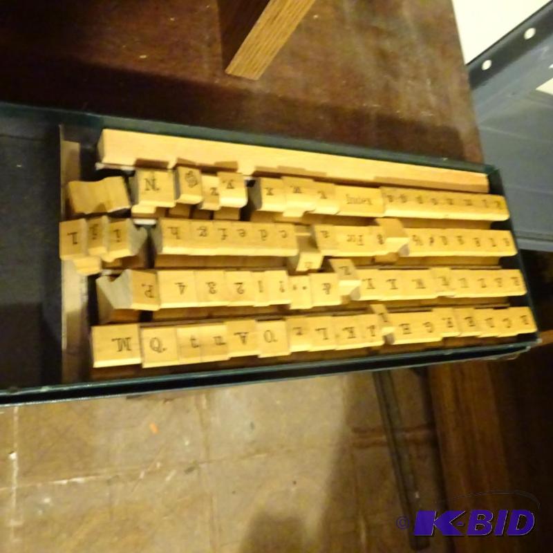 lot 346 image: Letter Stamp Kit...