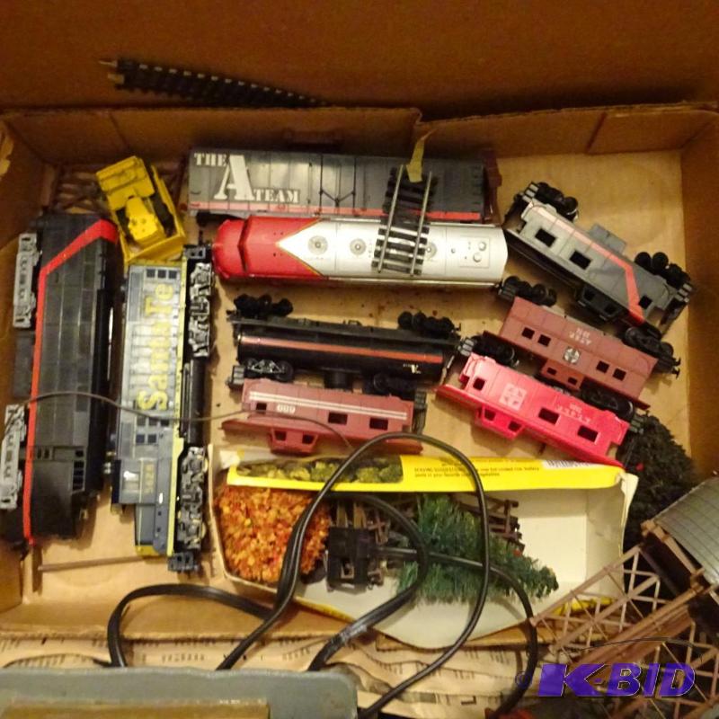 lot 353 image: HO Scale Train Set with Tracks, Trains, and A...