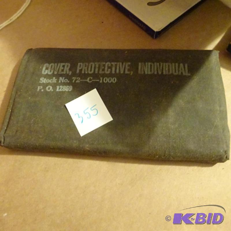 lot 355 image: Vintage Army Protective Cover 72-C-1000...