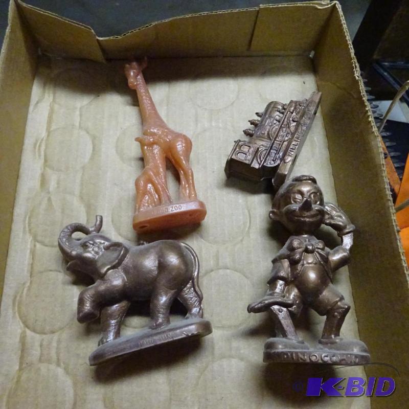 lot 370 image: Blow Molds 2 are From Como 200...