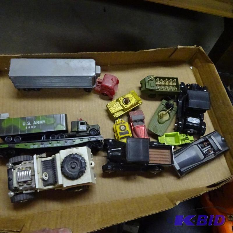 lot 373 image: Misc Toy Vehicles...