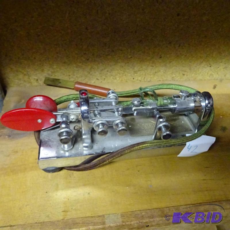 lot 42 image: Vintage Vibroplex Morse Code # 240353...