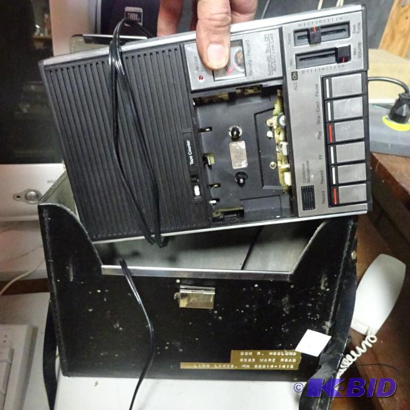 lot 72 image: ACDC Cassette Player Recorder. Model No 681-...