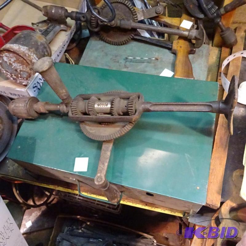 lot 120 image: Vintage Hand Drill...