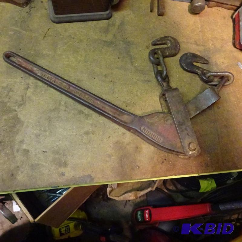 lot 124 image: Chain Binder...