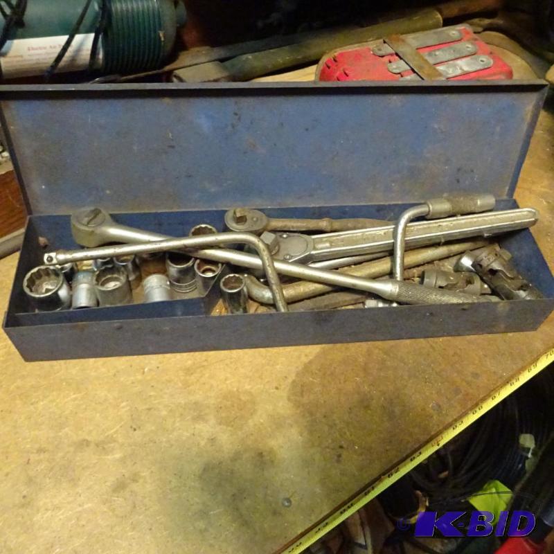 lot 140 image: Misc Ratchets and Sockets...