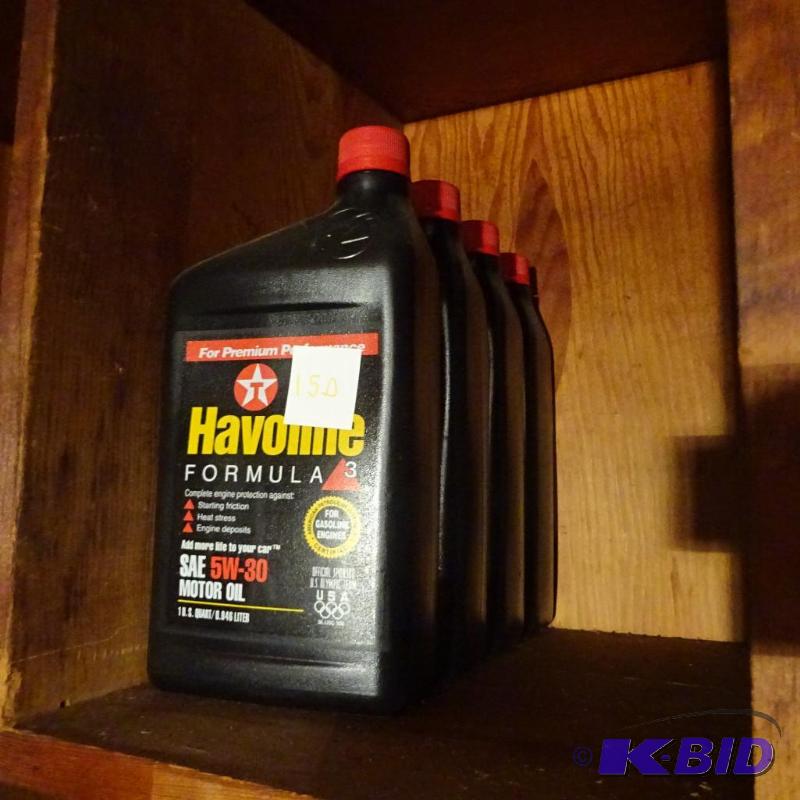 lot 150 image: 6Qts of 5W30 Oil...