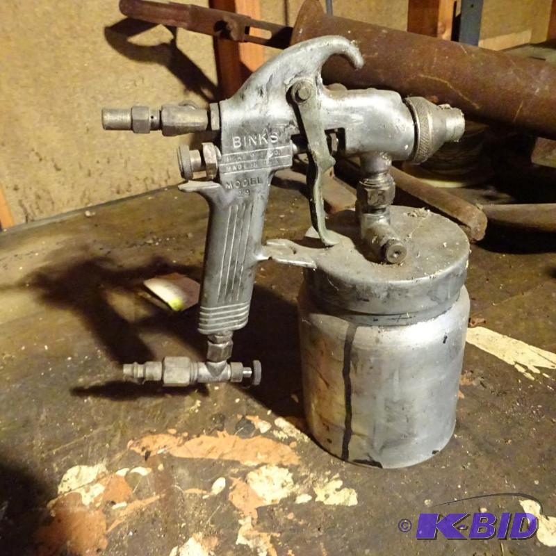 lot 16 image: Binks Air Paint Sprayer...