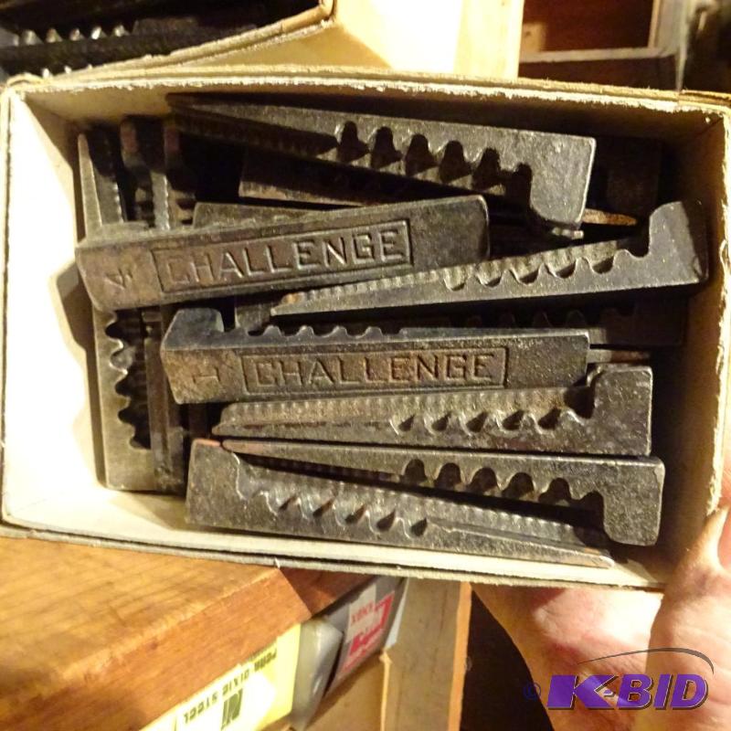 lot 182 image: Challenge Chase Lock Ups...