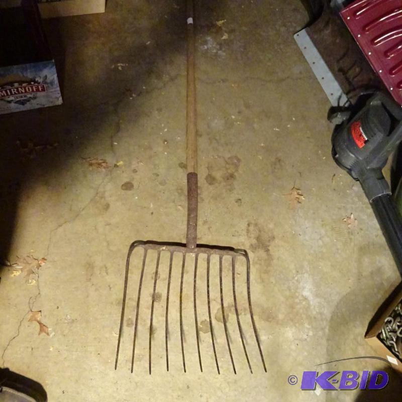lot 201 image: Sileage Fork...