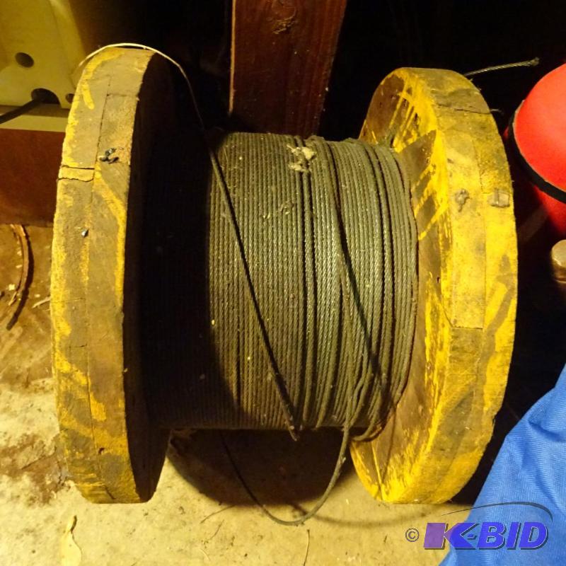 lot 210 image: ROll of 316 Cable...