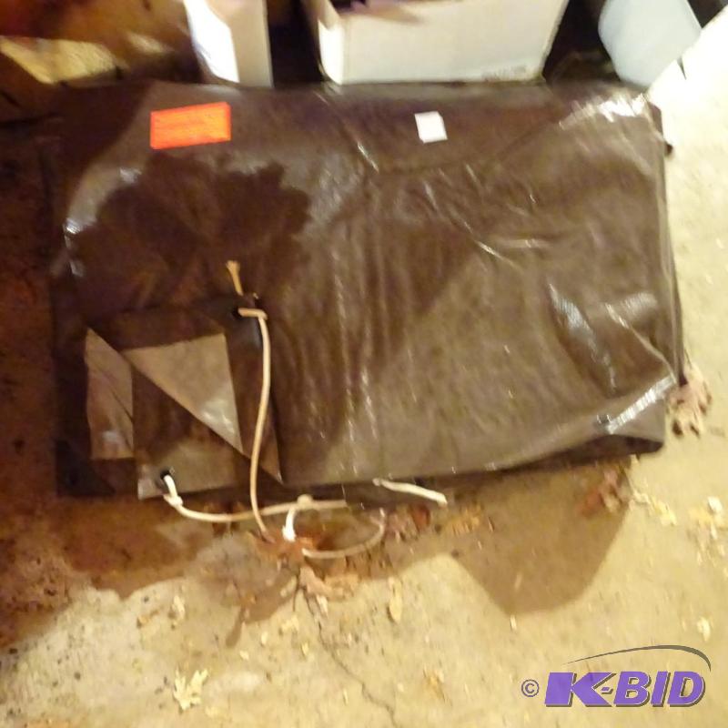lot 234 image: Brown Tarp...