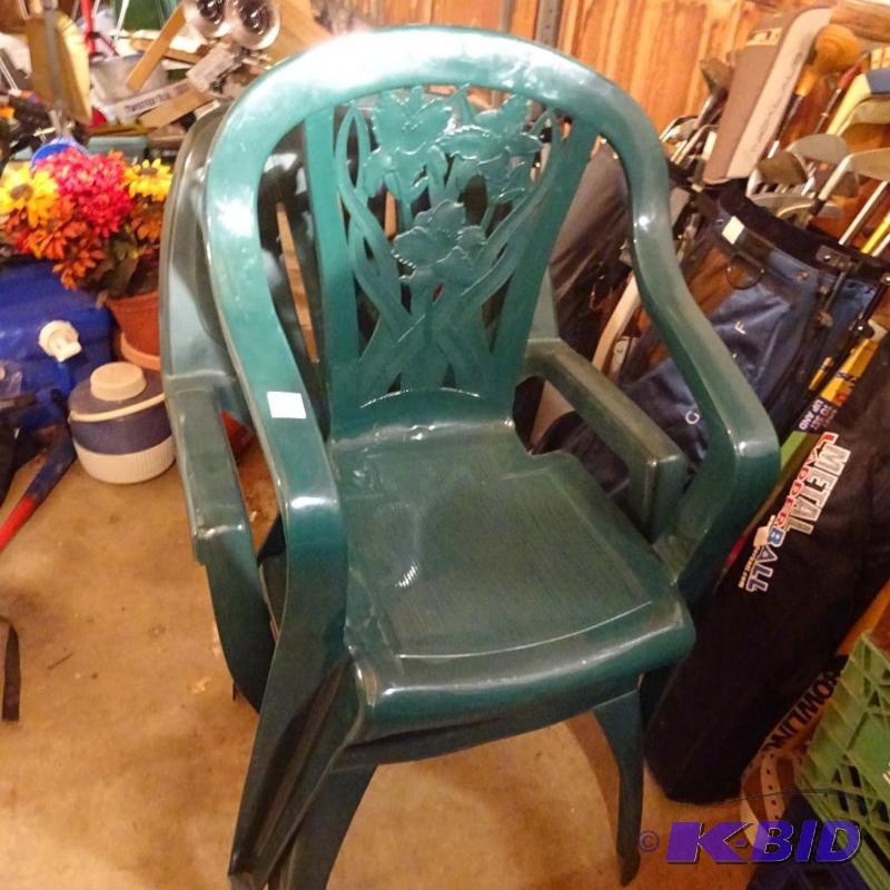 lot 259 image: 2 Plastic Patio Chairs...