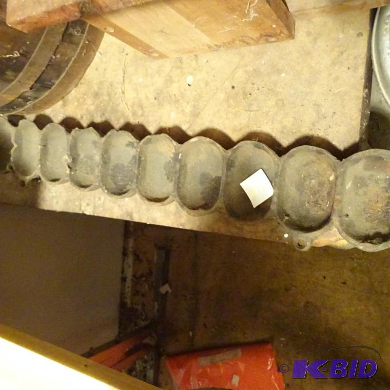 lot 273 image: Lead Mold...