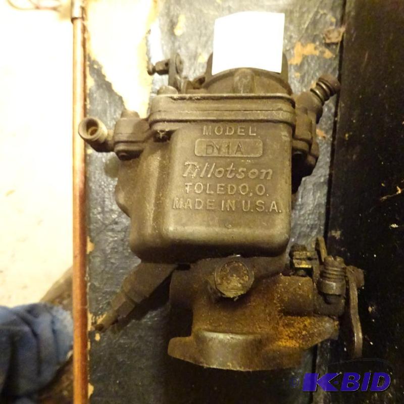 lot 318 image: Vintage Tillotson Carb. Model DY1A...