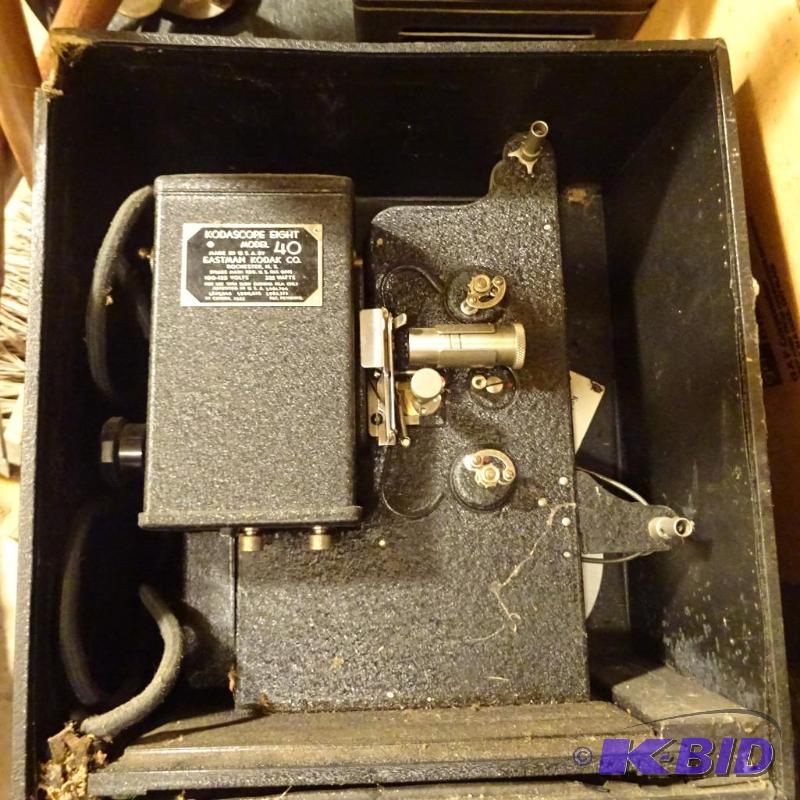 lot 319 image: Koda Scope Eight Model 40 Projector...