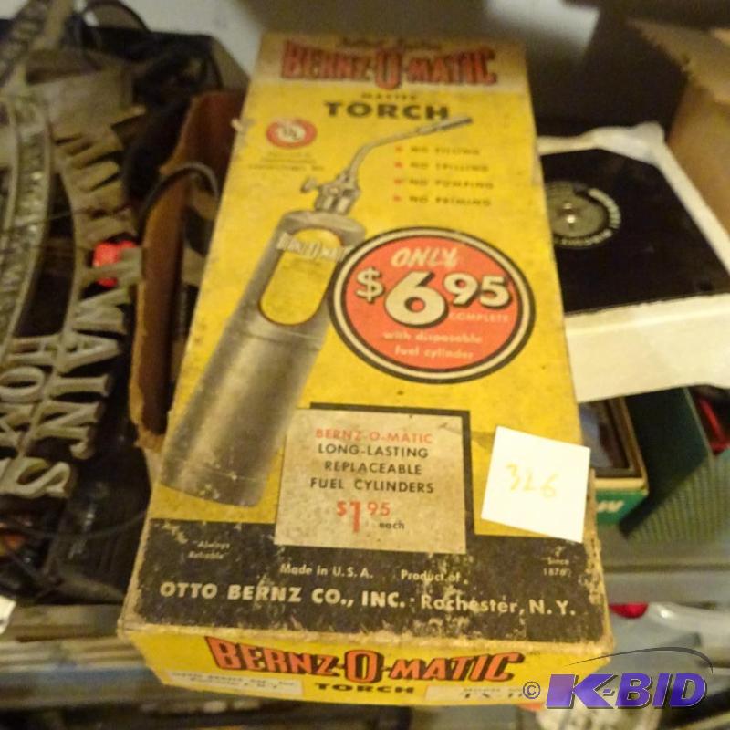 lot 326 image: Vintage Bernzomatic Torch in Box...