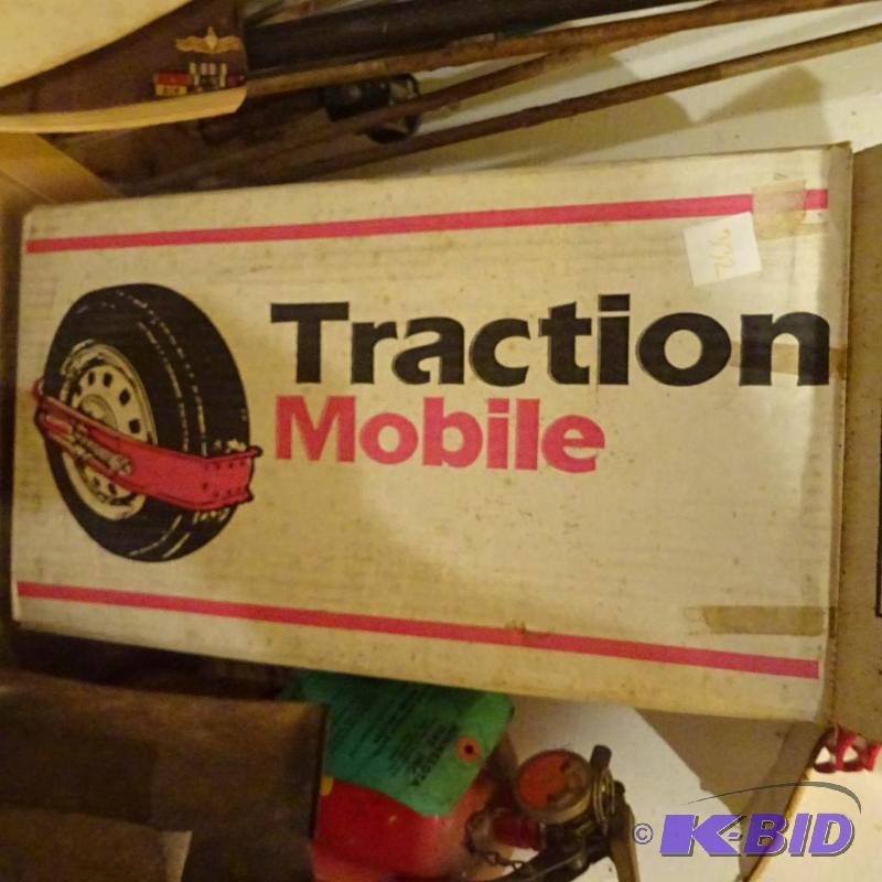 lot 332 image: Mobile Traction Set...