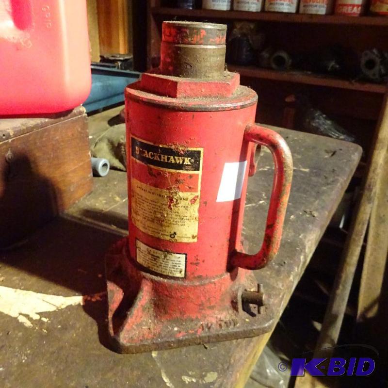 lot 38 image: Blackhawk Bottle Jack. No Handle...