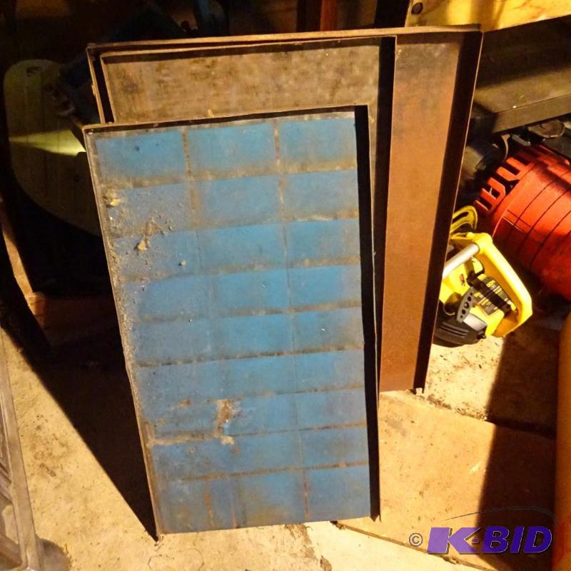 lot 4 image: 4 Different Size Metal Type Galley Trays...
