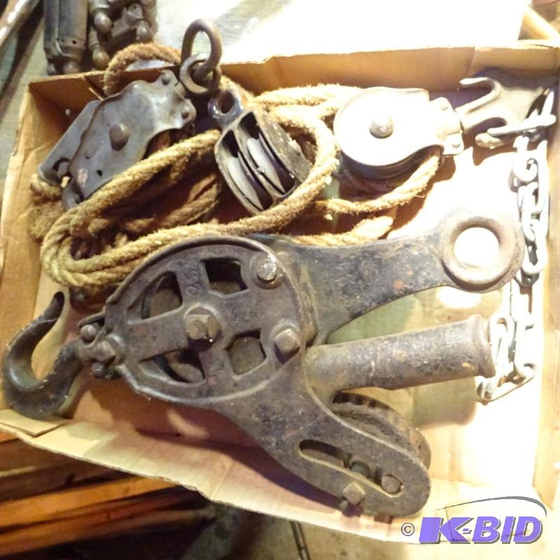 lot 56 image: Double Pulley. Block and Tackle. Rope Ratchet...