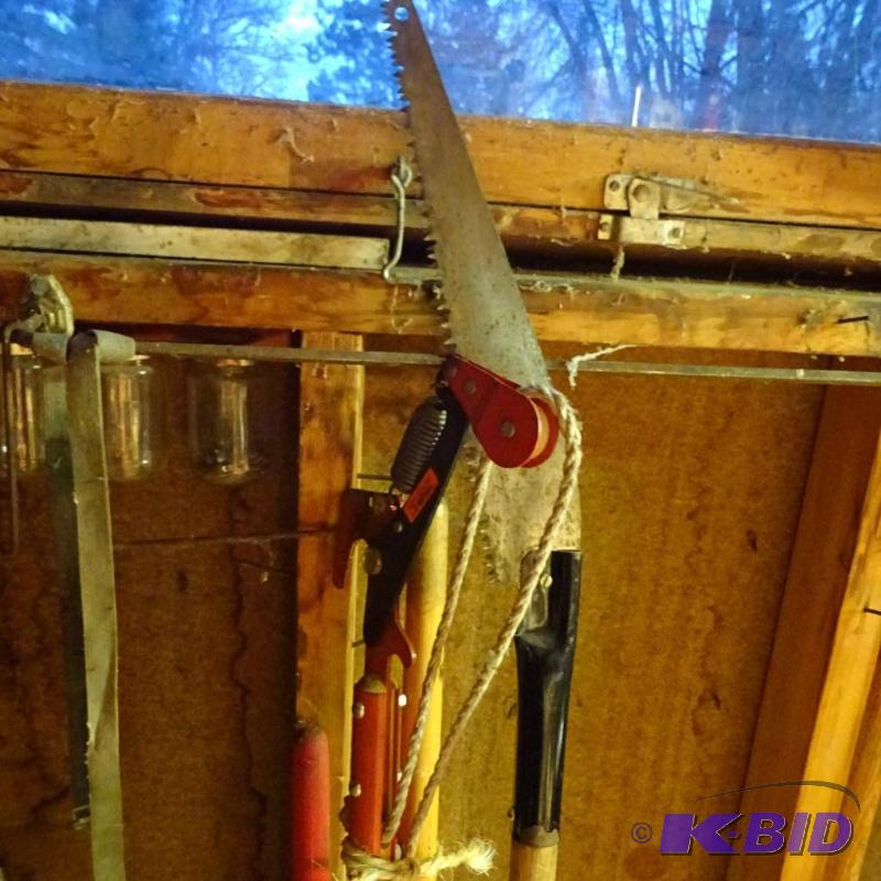 lot 61 image: 2 Tree Purners. Trimmer. Edger...