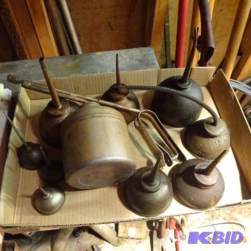 lot 67 image: Misc Oil Cans...