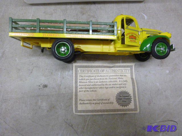 Metal Truck Nation Motor Museum Mint with Cer...
