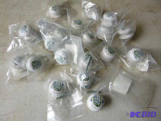 20 Drawer Knobs...