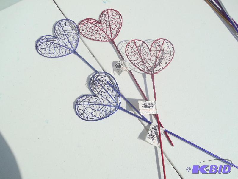 4 Heart Lawn Ordainment Picks