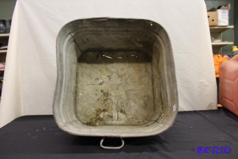 Vintage Tin Tub&nbsp...