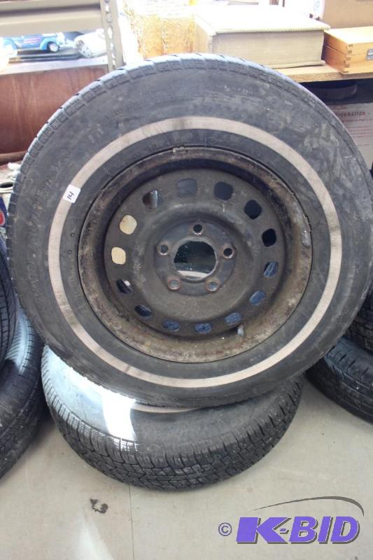 Set of 4 P20575R14 Tires on Rims