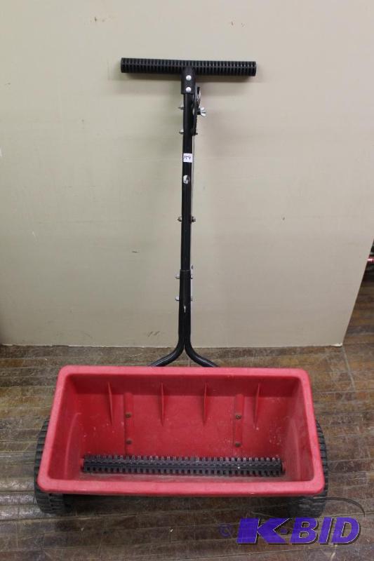 Red Plastic Spreader&nbsp...