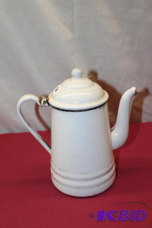Porcelain Pot...