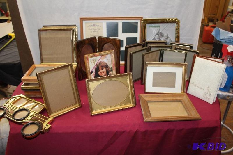 ALL The Picture Frames&nbsp...