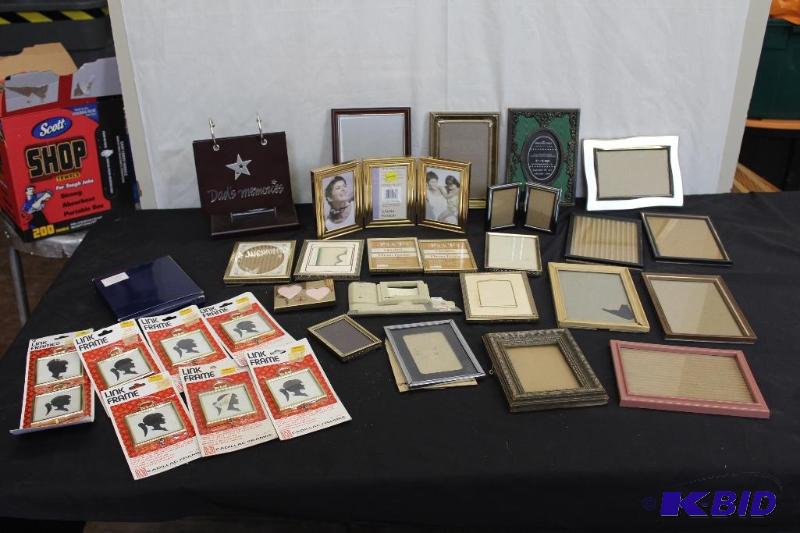 ALL The Picture Frames&nbsp...