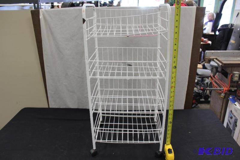 Wire Shelf on Casters&nbsp...