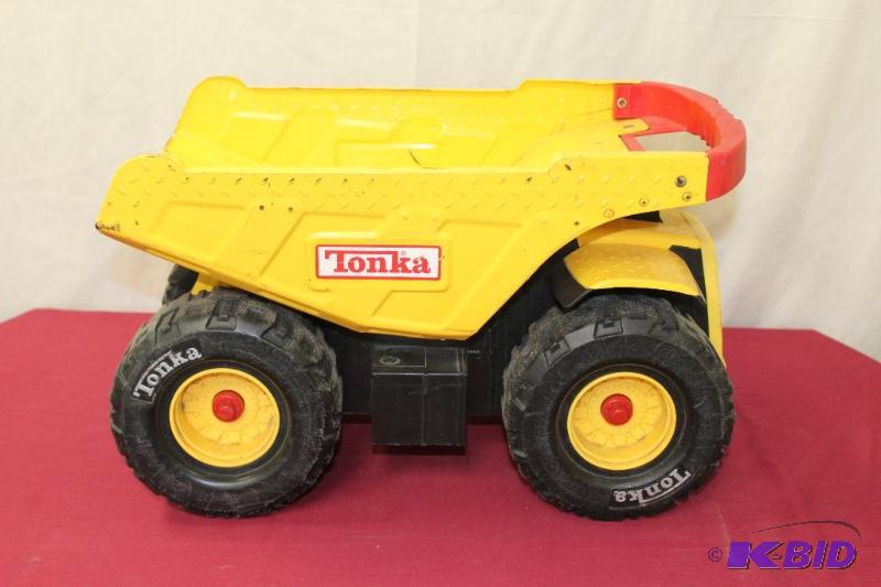 Big Tonka&nbspDump Truck&nbsp...