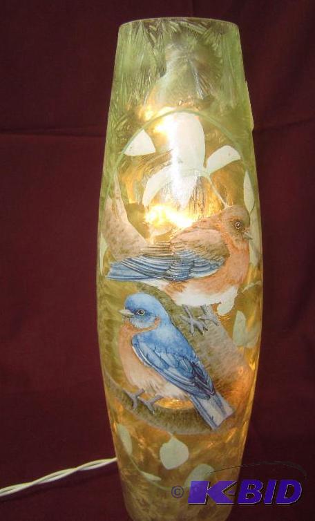 lot 400 image: 12 High Lighted Lamp with Birds