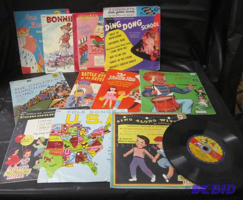 lot 403 image: 12 - Vintage Collectible 45 Records