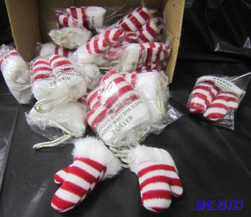 lot 431 image: Box Lot - Mitten Ornaments
