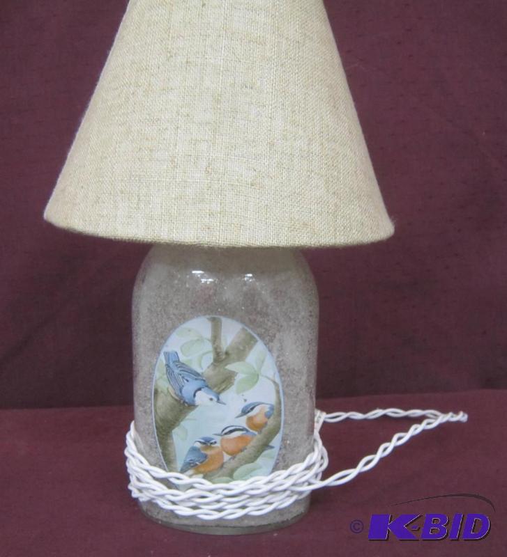 lot 433 image: NEW  Electric Lamp with Birds 11 Tall