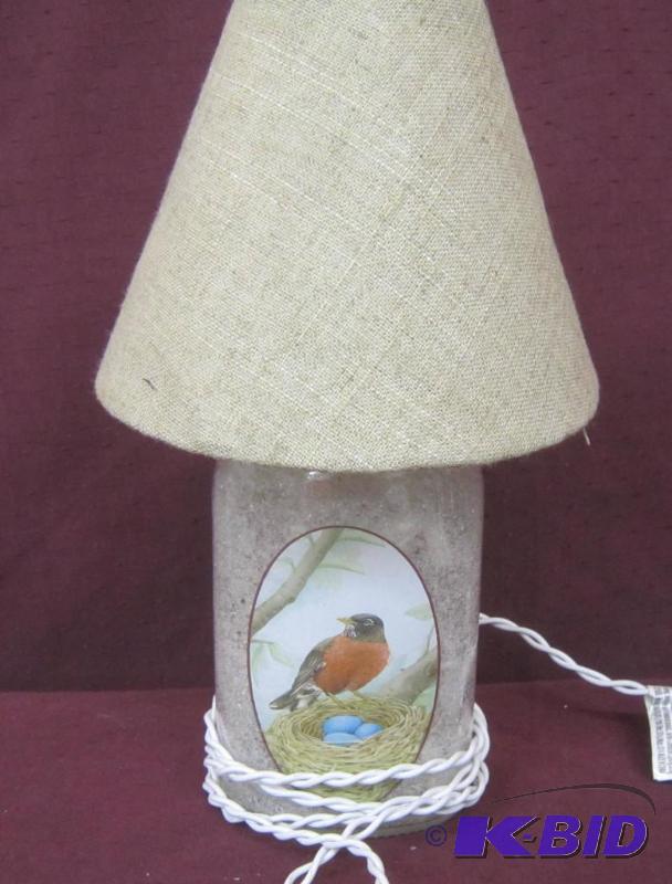 lot 434 image: NEW  Electric Lamp with Birds 11 Tall