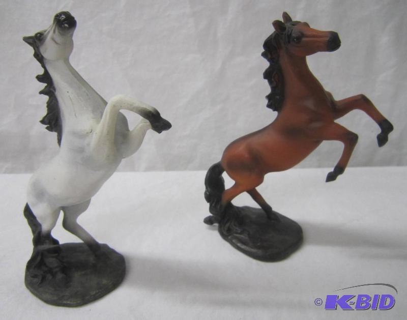 lot 459 image: Lot of 2 Horses