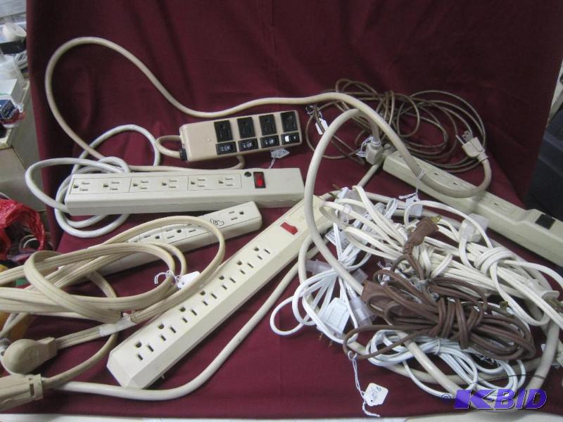 lot 465 image: Box Lot - Misc Electrical