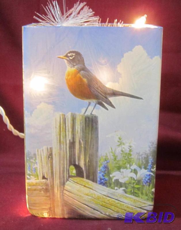 lot 492 image: NEW  6 High Lighted Electric Lamp with Robin